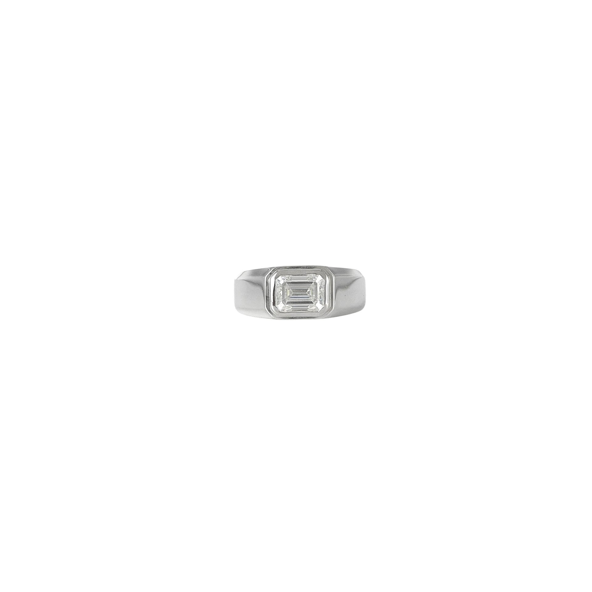 East West Flush Emerald Band