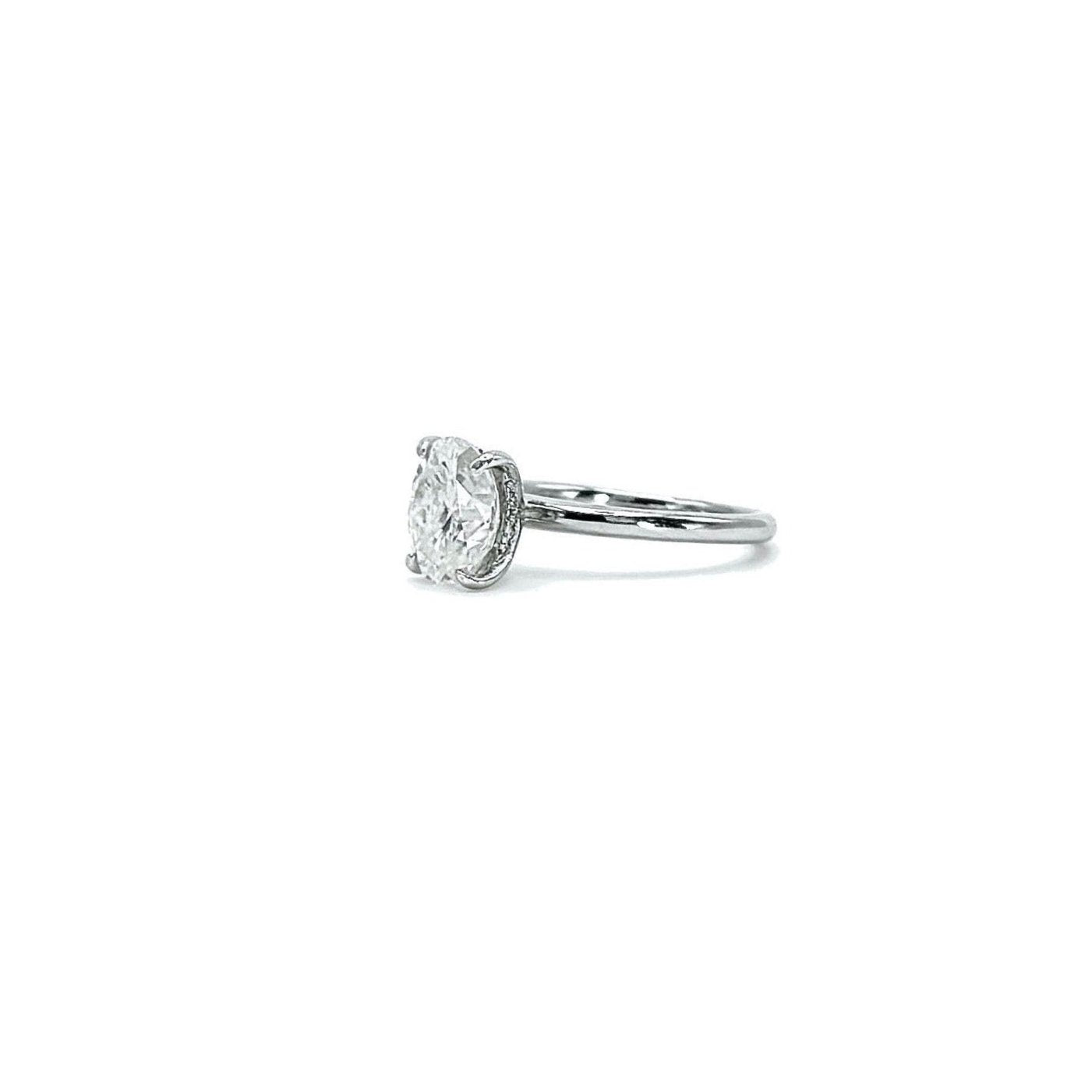 Oval Cut Moissanite Ring