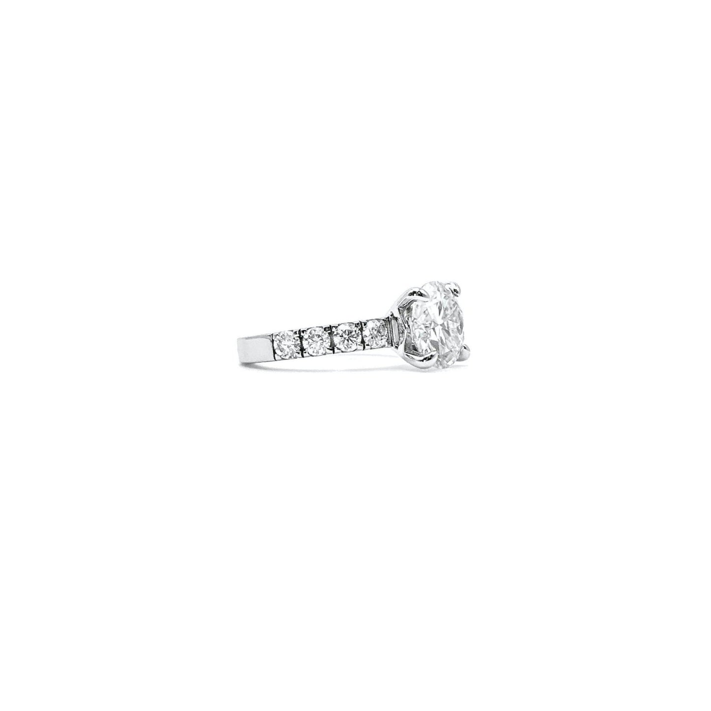 Round Cut Moissanite Ring